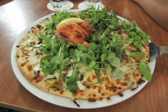pizza sans gluten saumon / roquette - Hamilton Island 