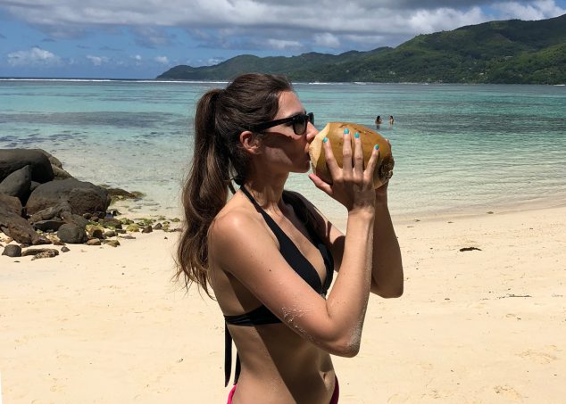 noix de coco plage seychelles